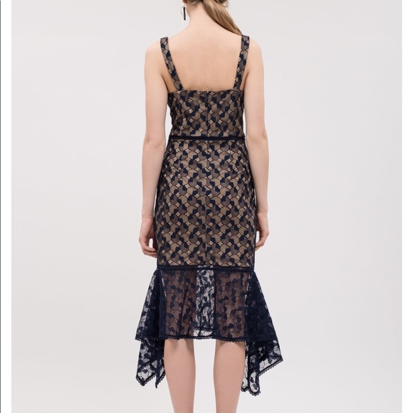 Just One Answer Sexy Structured Dress. - Picture 3 of 8